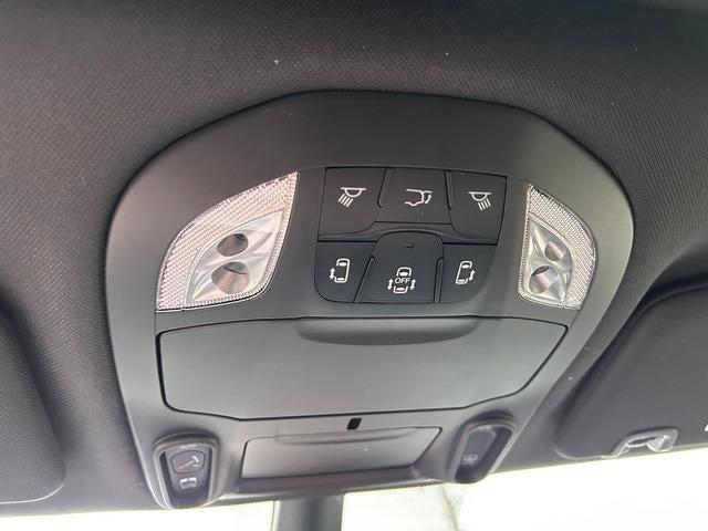 2026 Chrysler Pacifica Limited AWD