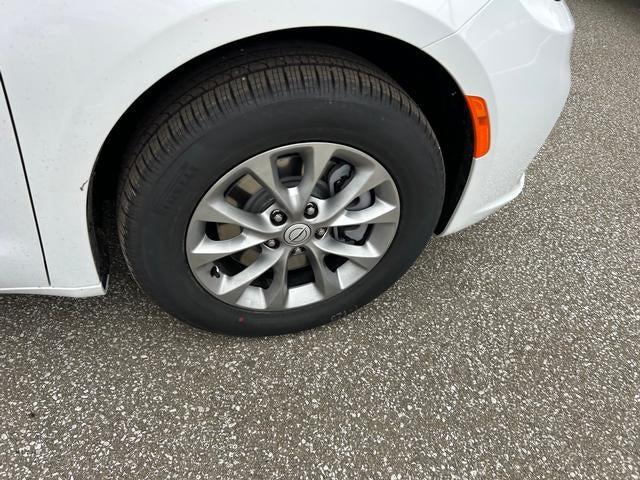 2026 Chrysler Pacifica Limited AWD