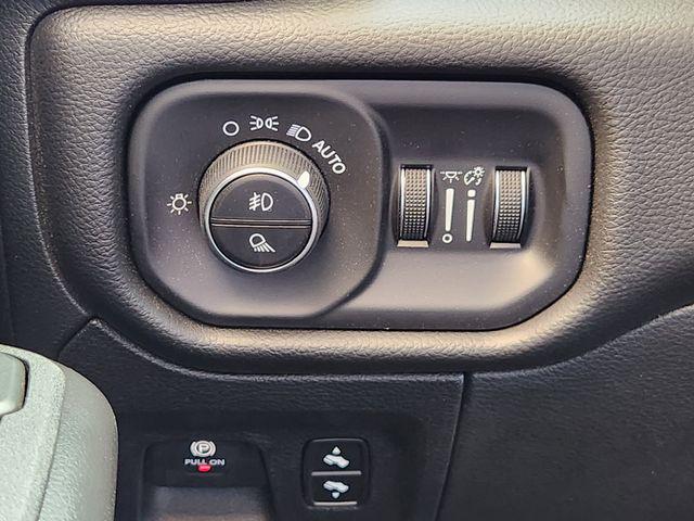 2026 Ram 1500 Lone Star Crew Cab 4x2 5'7" Box