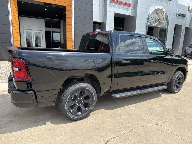 2026 Ram 1500 Express Crew Cab 4x4 5'7" Box