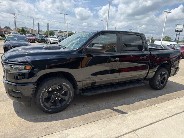 2026 Ram 1500 Express Crew Cab 4x4 5'7" Box