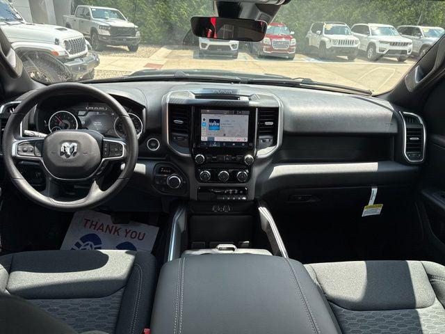 2026 Ram 1500 Express Crew Cab 4x4 5'7" Box