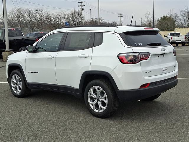 2026 Jeep Compass COMPASS LATITUDE 4X4