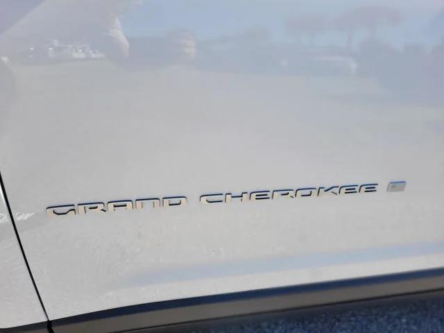 2025 Jeep Grand Cherokee GRAND CHEROKEE LAREDO 4X2 2025 Jeep Grand Cherokee GRAND CHEROKEE LAREDO 4X2