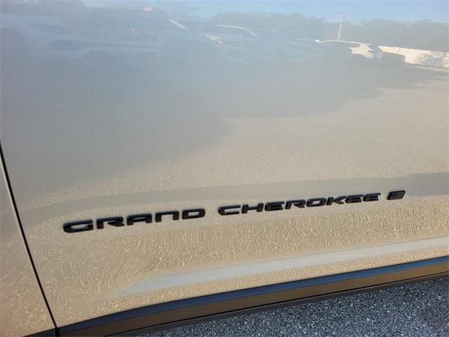 2025 Jeep Grand Cherokee GRAND CHEROKEE LIMITED 4X4 2025 Jeep Grand Cherokee GRAND CHEROKEE LIMITED 4X4