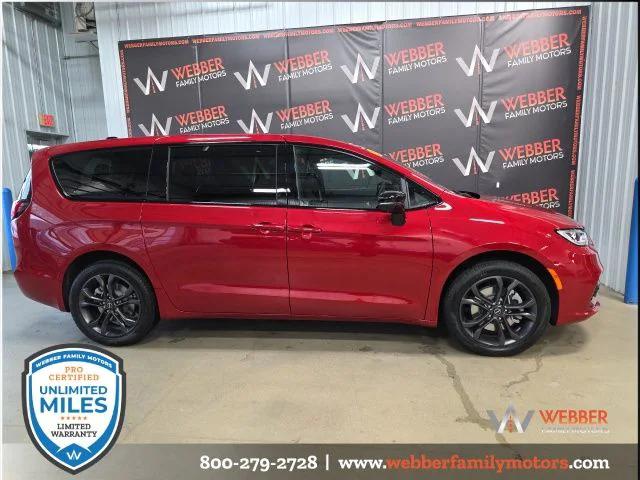 2026 Chrysler Pacifica PACIFICA SELECT AWD