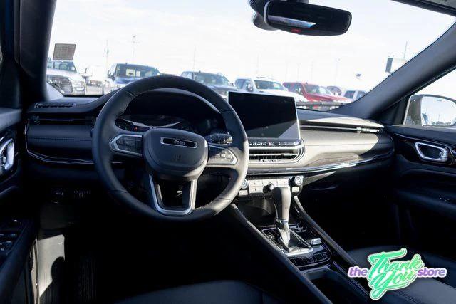 2026 Jeep Compass COMPASS LATITUDE ALTITUDE 4X4 2026 Jeep Compass COMPASS LATITUDE ALTITUDE 4X4