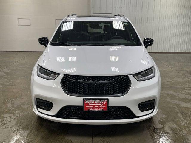 2026 Chrysler Pacifica PACIFICA LIMITED AWD