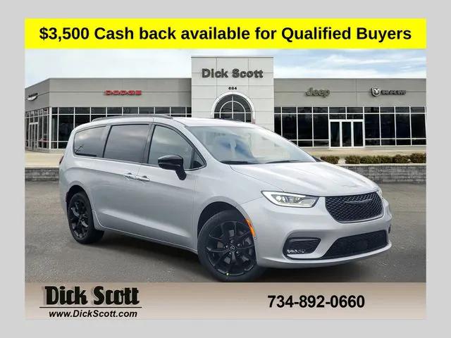 2026 Chrysler Pacifica PACIFICA SELECT AWD