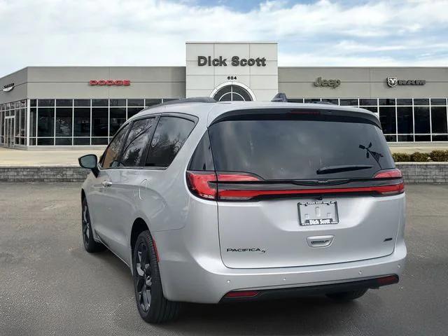 2026 Chrysler Pacifica PACIFICA SELECT AWD