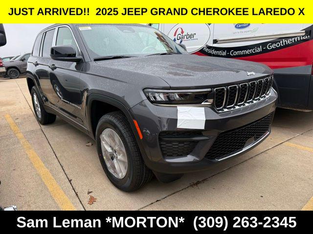 2025 Jeep Grand Cherokee GRAND CHEROKEE LAREDO X 4X4 2025 Jeep Grand Cherokee GRAND CHEROKEE LAREDO X 4X4