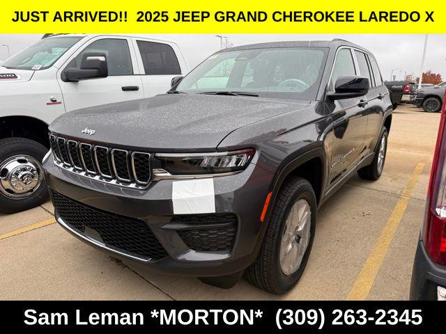 2025 Jeep Grand Cherokee GRAND CHEROKEE LAREDO X 4X4 2025 Jeep Grand Cherokee GRAND CHEROKEE LAREDO X 4X4