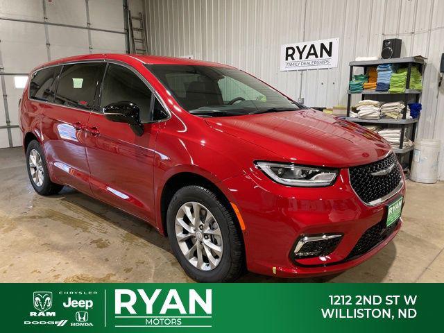 2026 Chrysler Pacifica PACIFICA SELECT AWD