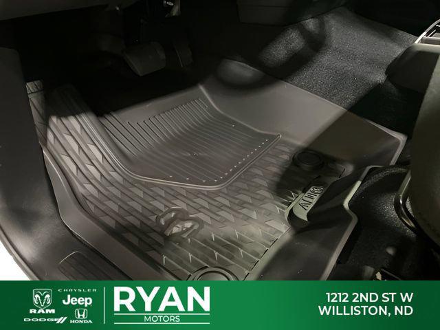 2026 Ram 1500 Warlock Crew Cab 4x4 5'7" Box