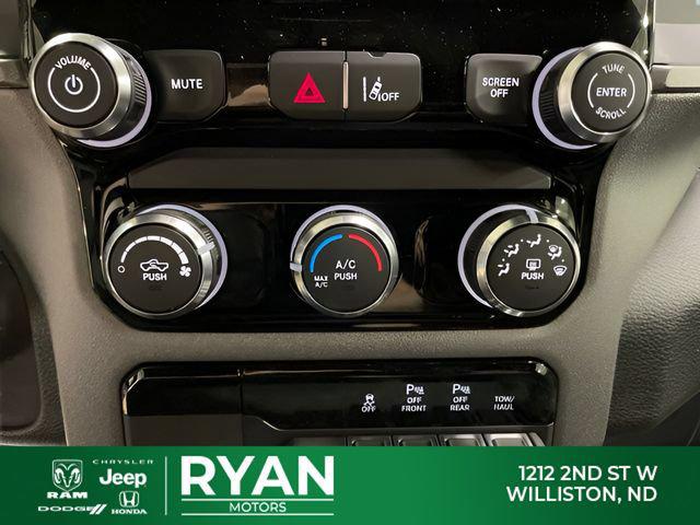 2026 Ram 1500 Warlock Crew Cab 4x4 5'7" Box
