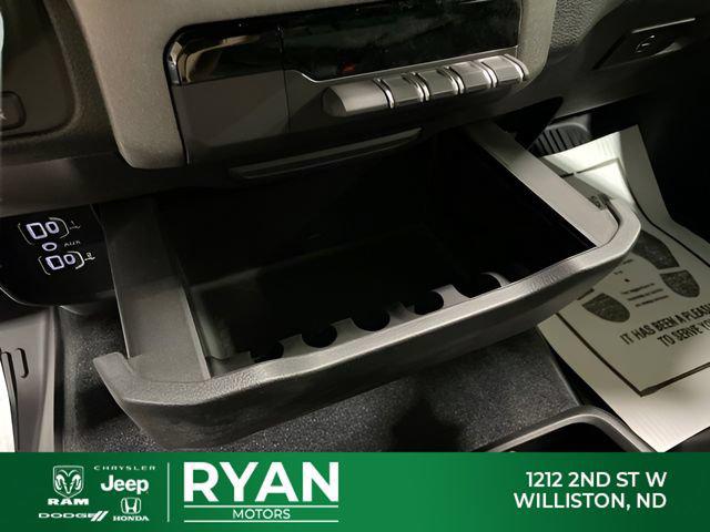 2026 Ram 1500 Warlock Crew Cab 4x4 5'7" Box