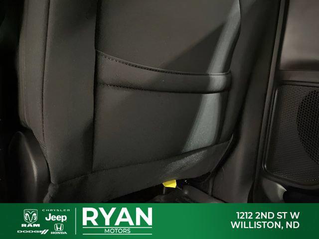 2026 Ram 1500 Warlock Crew Cab 4x4 5'7" Box