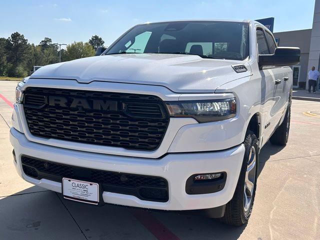 2026 RAM Ram 1500 RAM 1500 EXPRESS CREW CAB 4X2 57 BOX