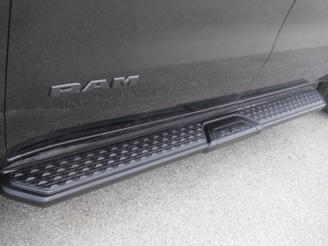 2026 RAM Ram 1500 RAM 1500 EXPRESS CREW CAB 4X4 57 BOX