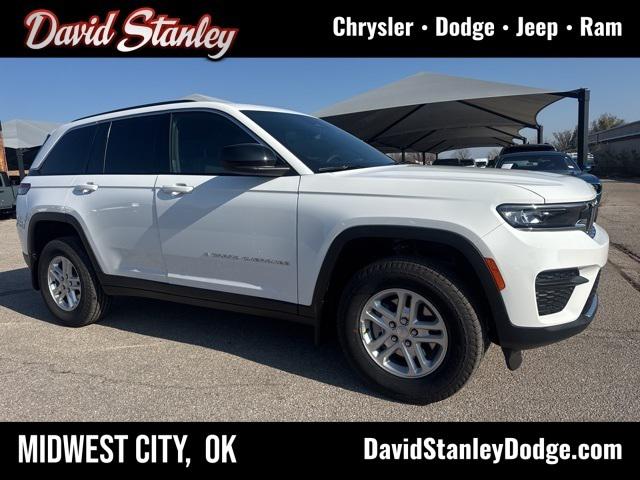 2025 Jeep Grand Cherokee GRAND CHEROKEE LAREDO 4X2