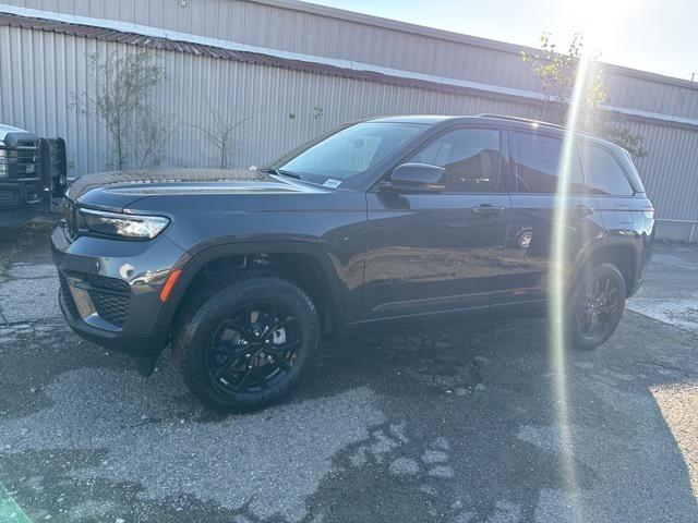 2025 Jeep Grand Cherokee GRAND CHEROKEE ALTITUDE 4X4
