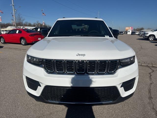 2025 Jeep Grand Cherokee GRAND CHEROKEE LAREDO 4X4 2025 Jeep Grand Cherokee GRAND CHEROKEE LAREDO 4X4