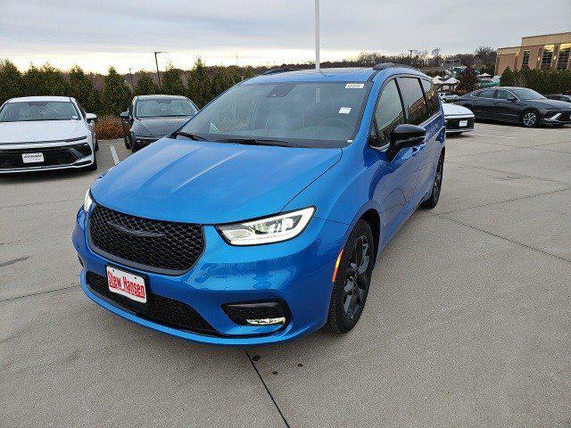 2026 Chrysler Pacifica PACIFICA LIMITED 2026 Chrysler Pacifica PACIFICA LIMITED