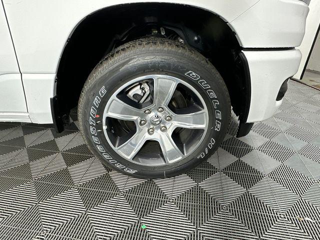2026 Ram 1500 Express Crew Cab 4x4 5'7" Box