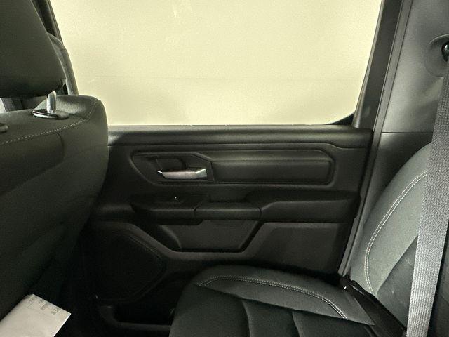 2026 Ram 1500 Express Crew Cab 4x4 5'7" Box