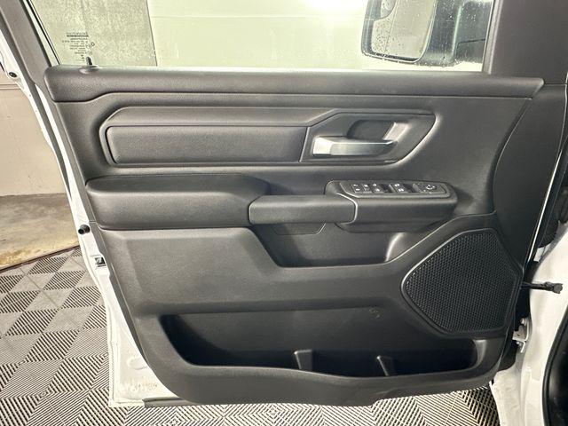 2026 Ram 1500 Express Crew Cab 4x4 5'7" Box