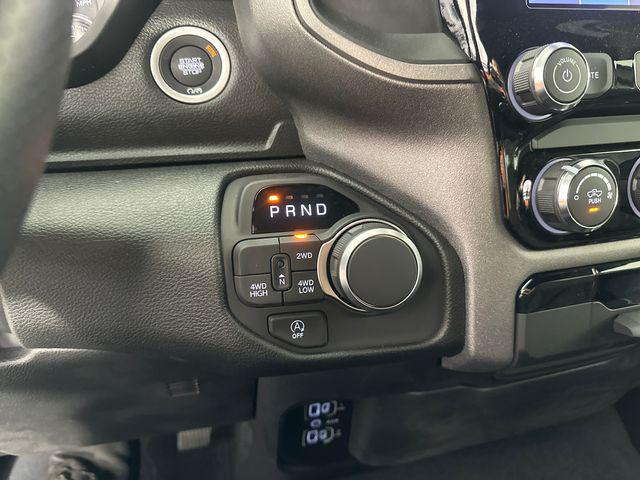 2026 Ram 1500 Express Crew Cab 4x4 5'7" Box