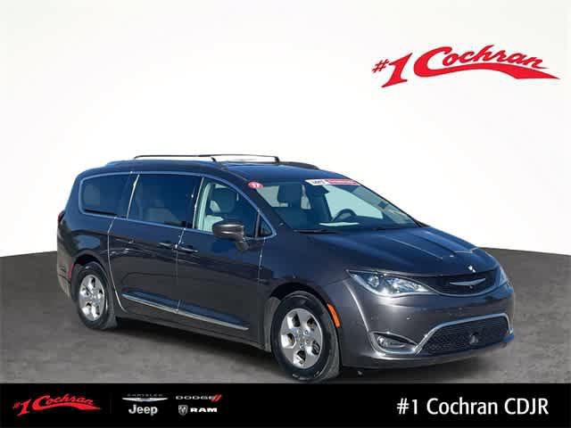 2017 Chrysler Pacifica Touring-L Plus 2017 Chrysler Pacifica Touring-L Plus