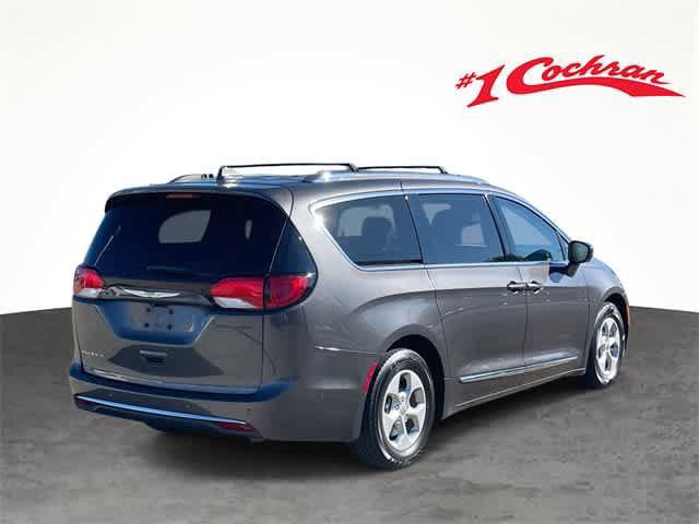 2017 Chrysler Pacifica Touring-L Plus 2017 Chrysler Pacifica Touring-L Plus