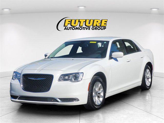 2022 Chrysler 300 Touring 2022 Chrysler 300 Touring