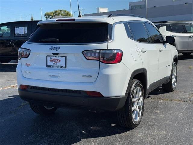 2022 Jeep Compass Latitude Lux 4x4 2022 Jeep Compass Latitude Lux 4x4