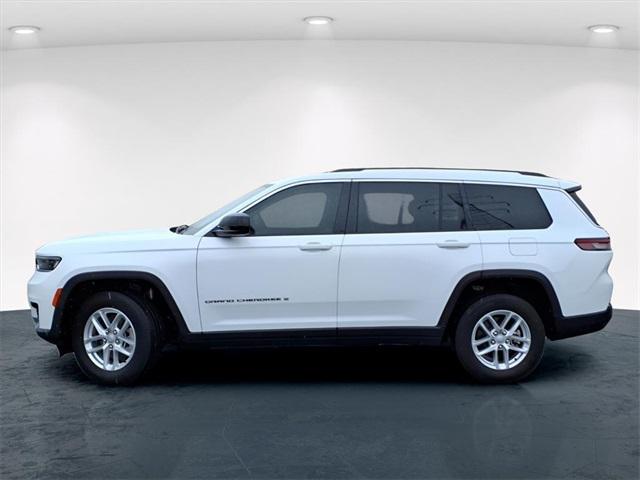 2023 Jeep Grand Cherokee L Laredo 4x4