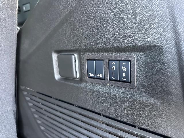 2024 GMC Yukon 4WD Denali Ultimate