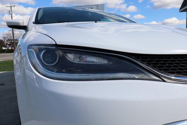 2017 Chrysler 200 Limited Platinum 2017 Chrysler 200 Limited Platinum