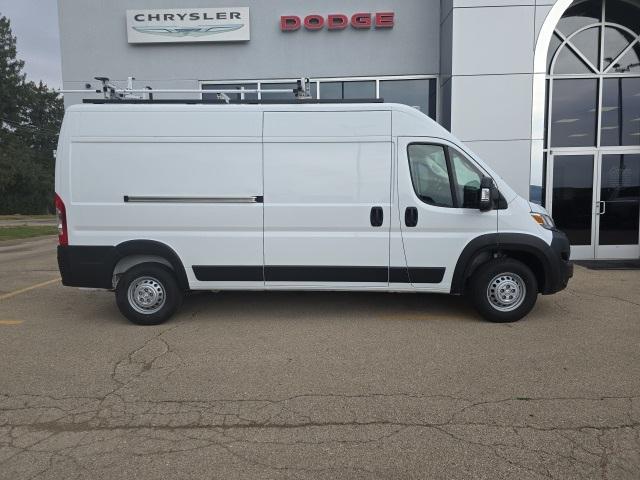 2025 RAM ProMaster 2500 Cargo Van Tradesman High Roof 159 WB w/Pass Seat