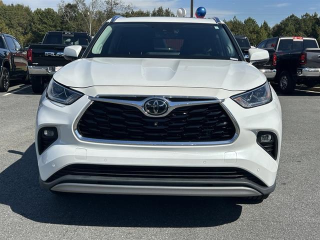 2023 Toyota Highlander Platinum 2023 Toyota Highlander Platinum