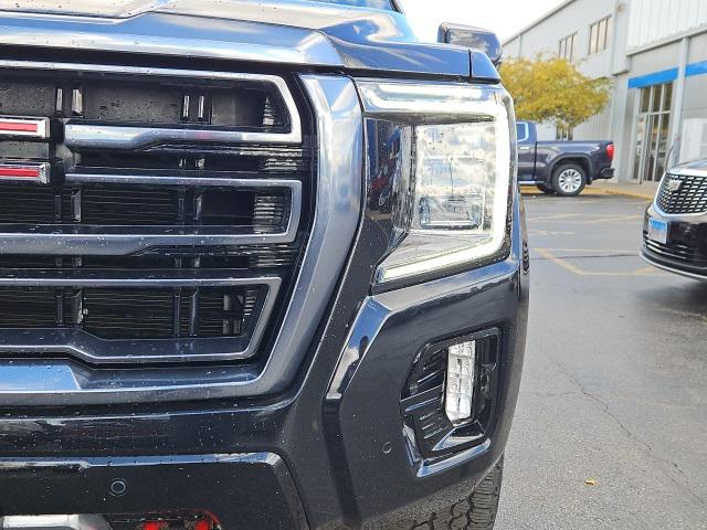 2022 GMC Yukon XL AT4 2022 GMC Yukon XL AT4