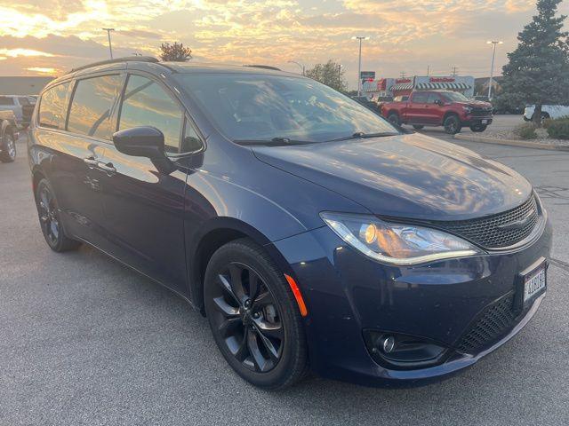 2020 Chrysler Pacifica Touring