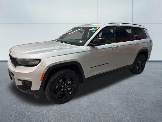 2023 Jeep Grand Cherokee L Altitude 4x4