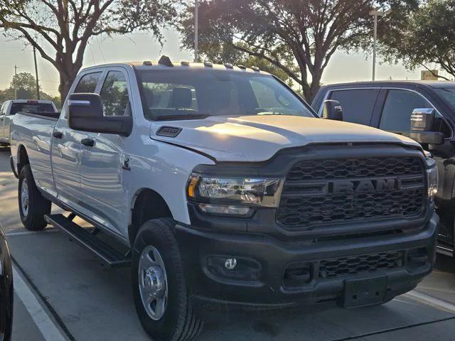 2023 RAM 3500 Tradesman Crew Cab 4x4 8 Box 2023 RAM 3500 Tradesman Crew Cab 4x4 8 Box