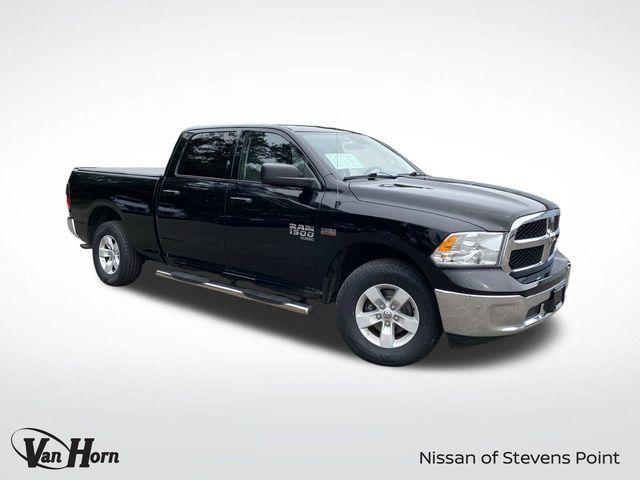 2019 RAM 1500 Classic SLT Crew Cab 4x4 64 Box