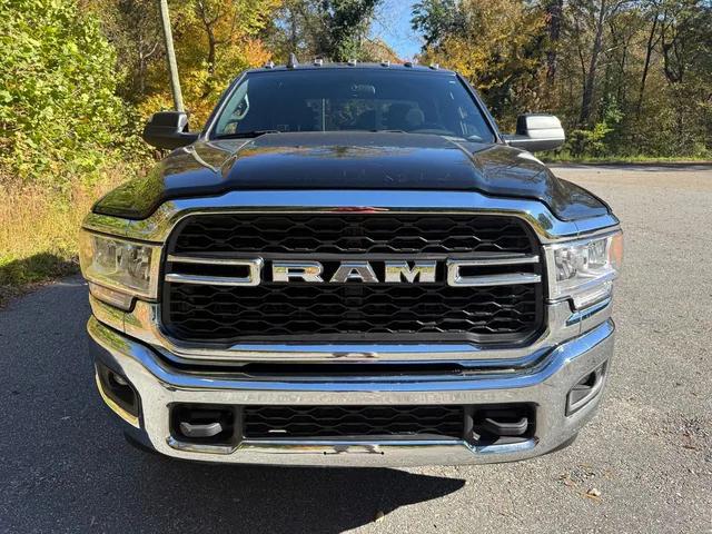 2022 RAM 3500 Chassis Tradesman/SLT/Laramie/Limited 2022 RAM 3500 Chassis Tradesman/SLT/Laramie/Limited