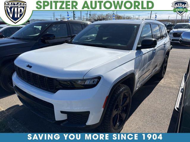 2023 Jeep Grand Cherokee L Altitude 4x4 2023 Jeep Grand Cherokee L Altitude 4x4