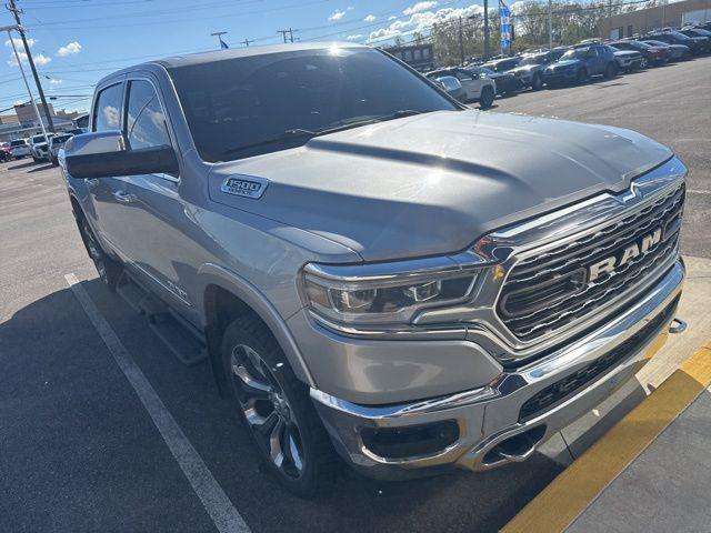 2019 RAM 1500 Limited Crew Cab 4x4 57 Box 2019 RAM 1500 Limited Crew Cab 4x4 57 Box