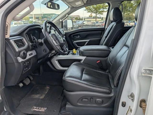 2016 Nissan TITAN XD PRO-4X Gas 2016 Nissan TITAN XD PRO-4X Gas