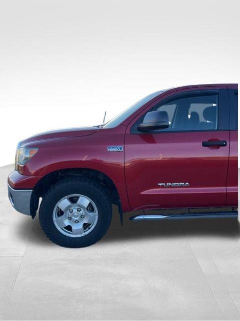 2011 Toyota Tundra Grade 5.7L V8 2011 Toyota Tundra Grade 5.7L V8